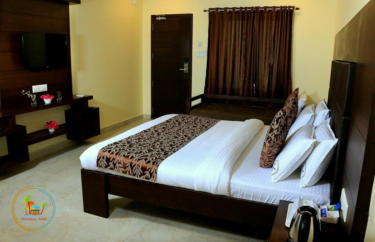 Tranquil Park Hotel Pondicherry Exterior photo